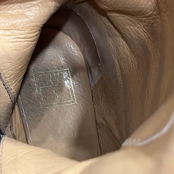 Mollie Button Frye Leather Boots Black& Brown Size 7.5 B - Picture 6 of 13